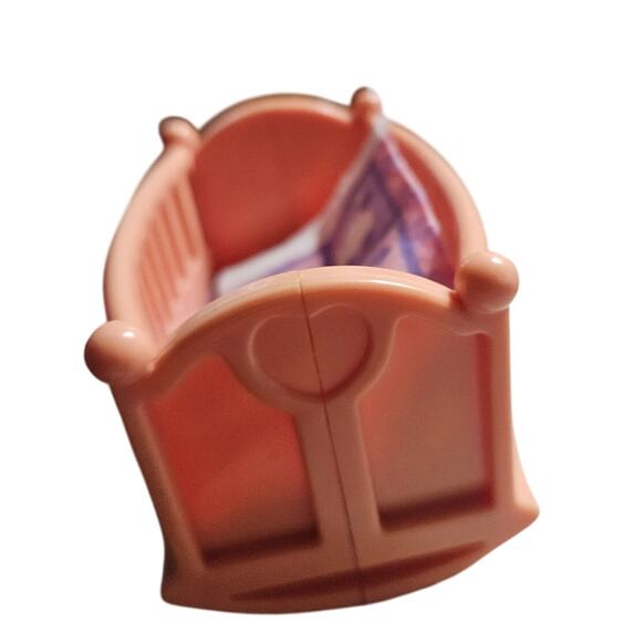 Fisher-Price Dollhouse Baby's Room Rocking Crib Teddy Blanket 3.5"x 2" H 2006 - Picture 4 of 7